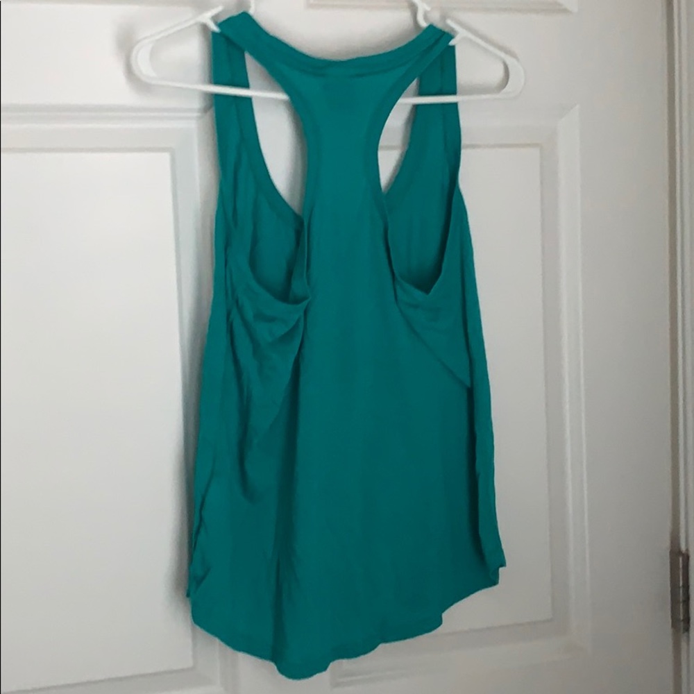 Nike Razorback Tank - Picture 2 of 3